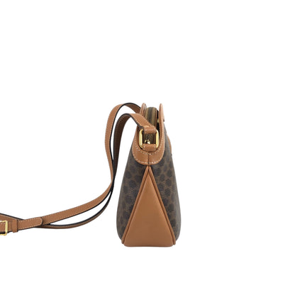 CELINE Macadam Blason Shoulder bag Brown Vintage gyf3yb