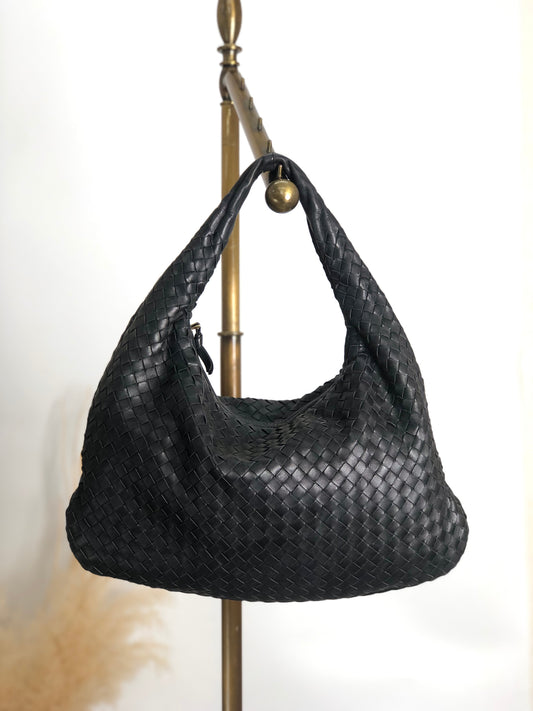 Bottega Veneta Intrecciato Shoulder bag Hobobag Black Vintage edswiz