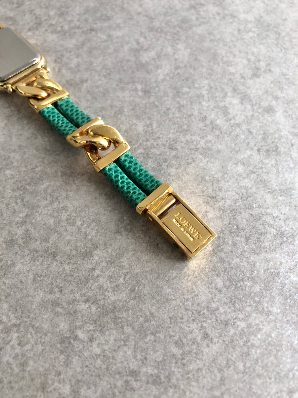 LOEWE Logo Quartz Watch Green×Gold Vintage c27tnu
