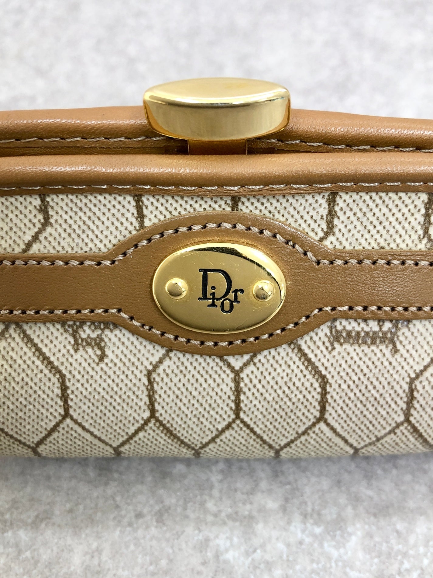 Christian Dior Honeycomb Pattern Logo Metal Clasp Coin Purse Brown Vintage a8fagn