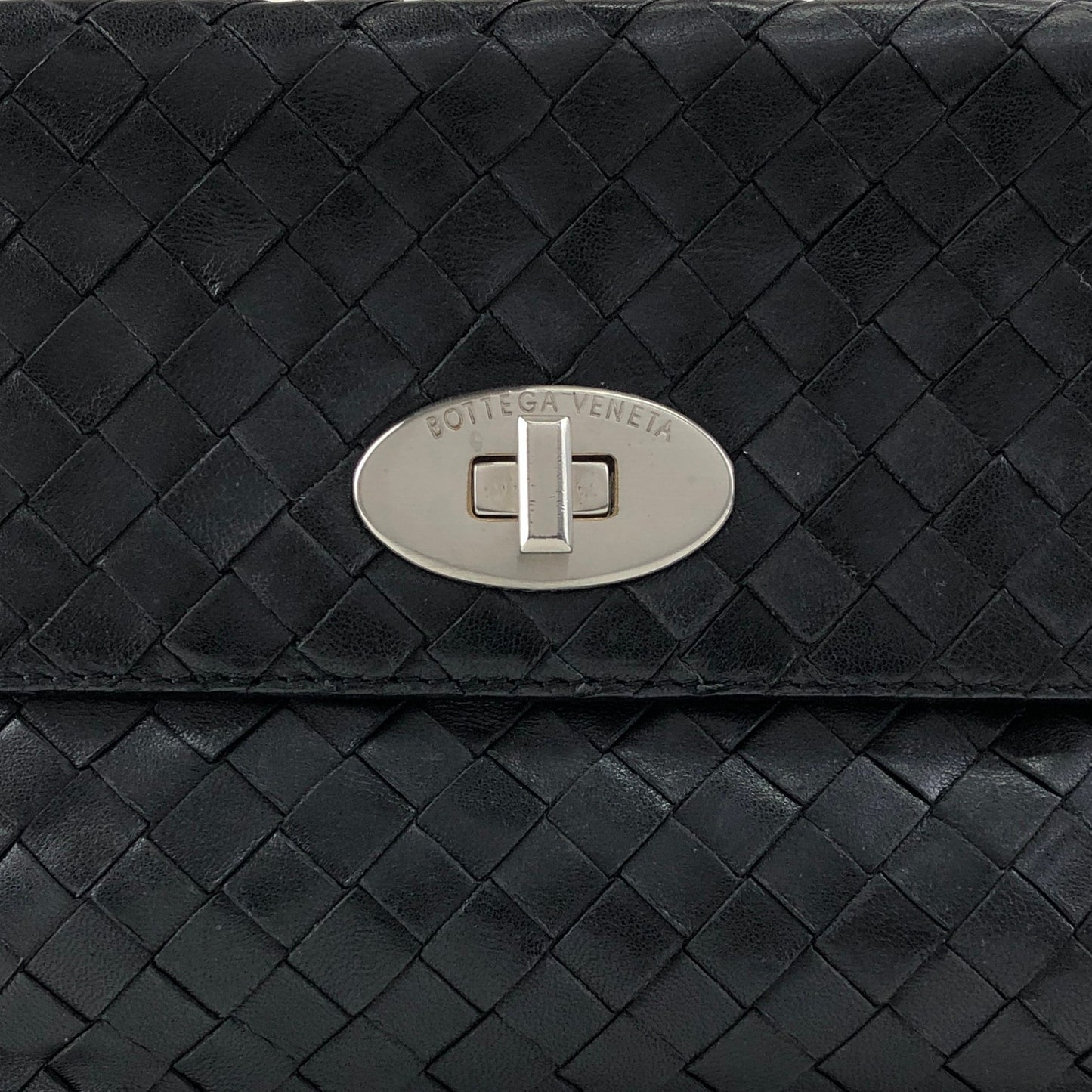 Bottega Veneta Intrecciato Turn Lock Shoulder bag Black Vintage jk5whm