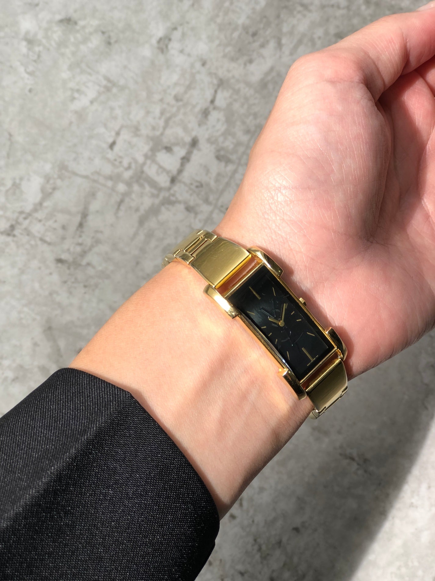 Yves Saint Laurent YSL Logo Watch Gold 5421-HI6200Y Vintage fxbm3g