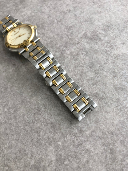GUCCI Logo Watch Silver×Gold 9000M Vintage vzg4zk