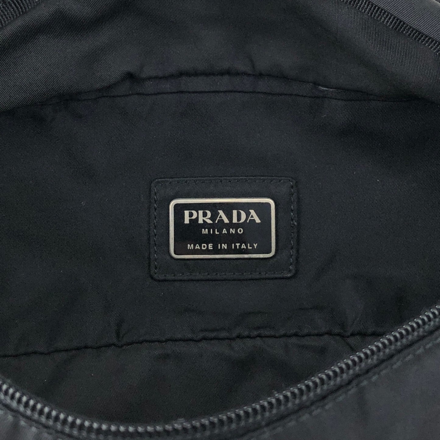 PRADA Tessuto Triangle Logo Sling bag Black Vintage fgihvu