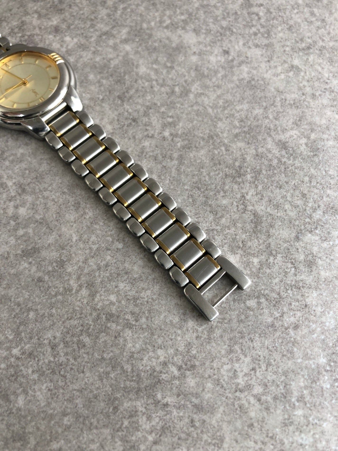 Yves Saint Laurent YSL Logo Quartz Watch Silver 6031-G11246TA Vintage vv2bv3