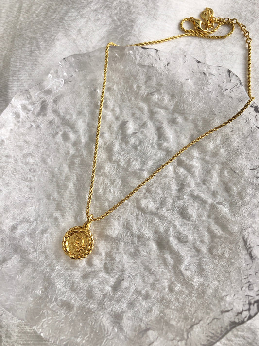 Christian Dior Logo Motif Necklace Gold Vintage 8fnc5f