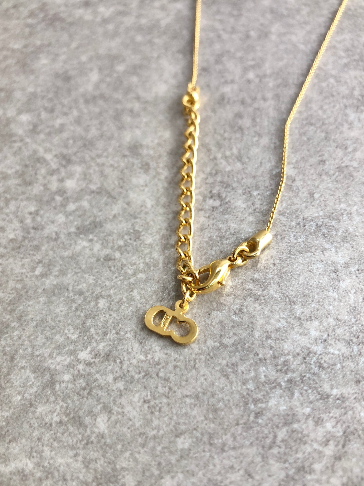 Christian Dior CD Logo Necklace Gold Vintage 8jsr7j