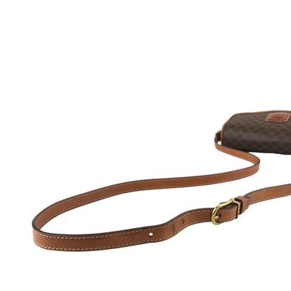 CELINE Macadam Blason Shoulder bag Brown Vintage bgeuwn