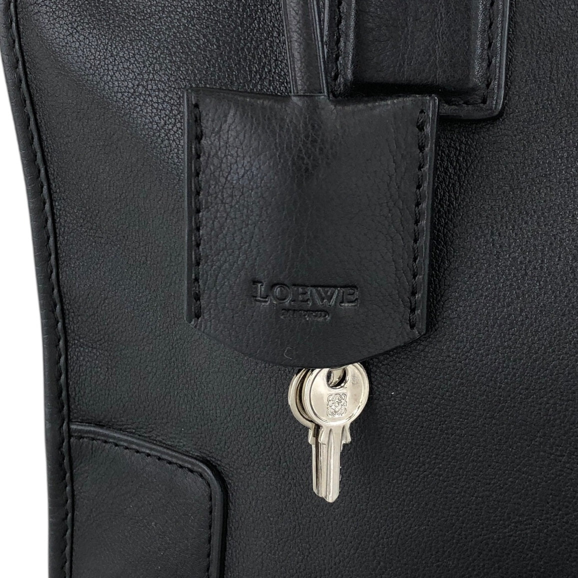 LOEWE Amazona36 Anagram 手提包 波士頓包 黑色 復古 rgigfv