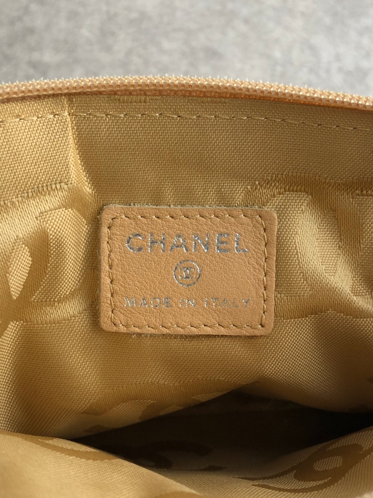 CHANEL Coco Mark Handbag Pouch Beige Vintage p5gycv