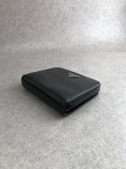 PRADA Triangle Logo Folded Wallet Black Vintage pjch8z