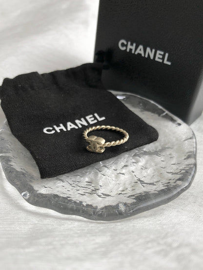 CHANEL Coco Mark Ring Gold Vintage nufau2