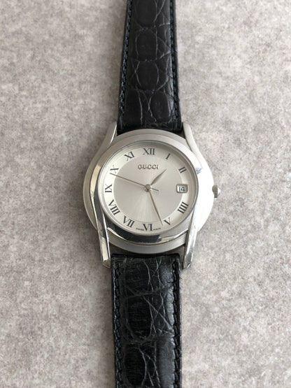 GUCCI Logo Watch Silver×Black 5500Ｍ Vintage 24mgta