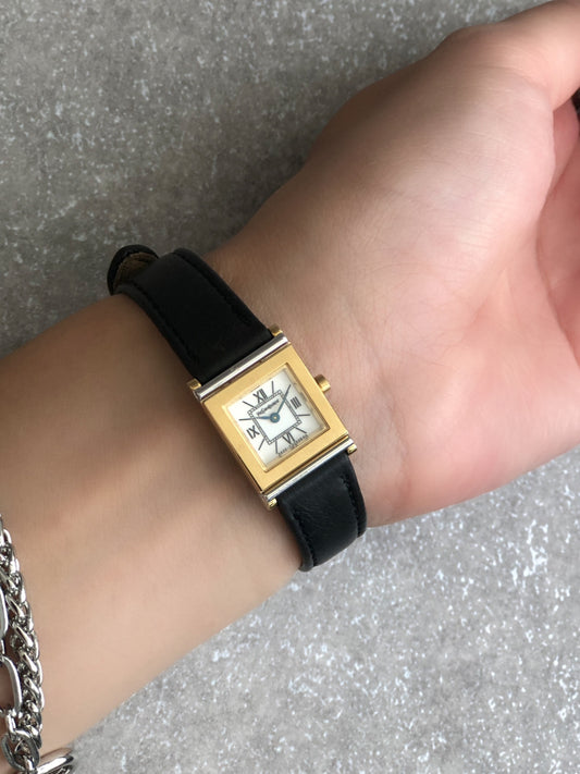Yves Saint Laurent Quartz Watch Gold Vintage 5420-H47599 55i8eh