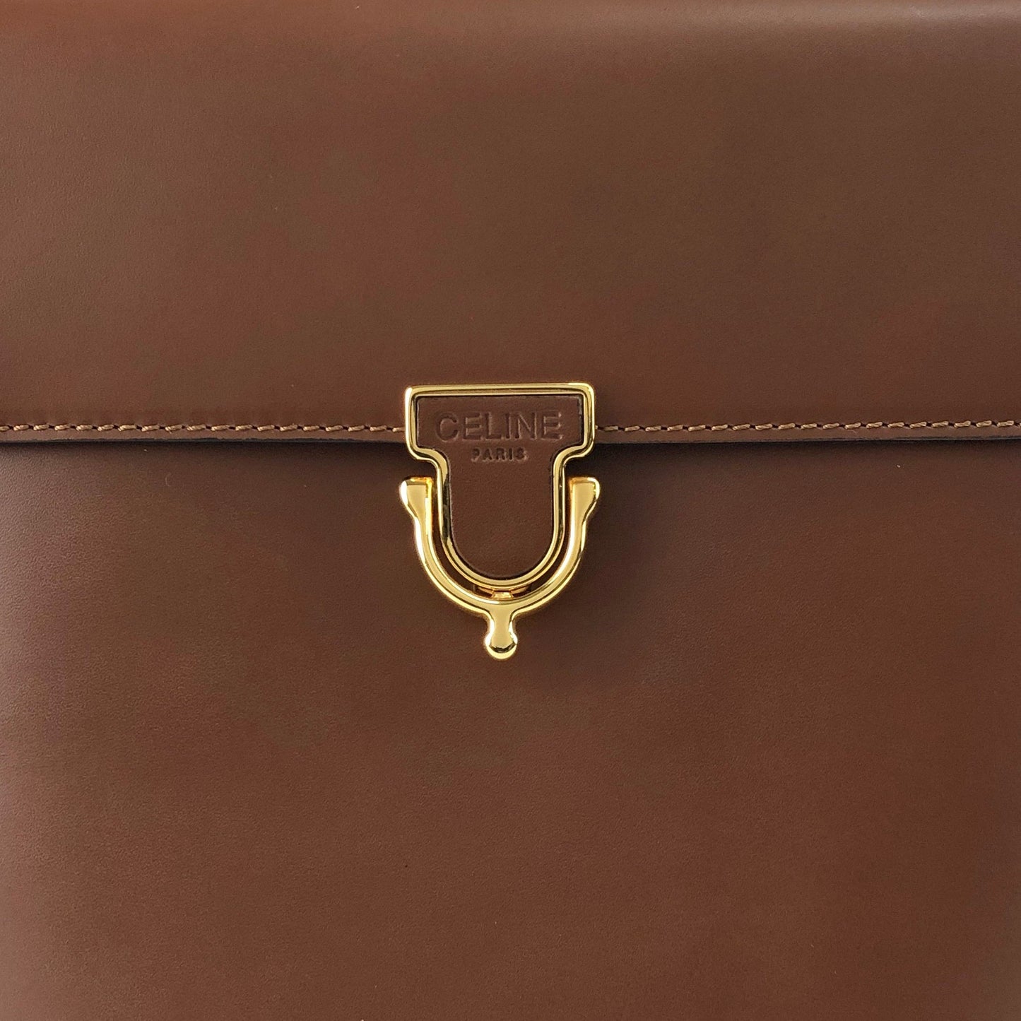 CELINE Logo Front Buckle Shoulder bag Brown Vintage ks36xe