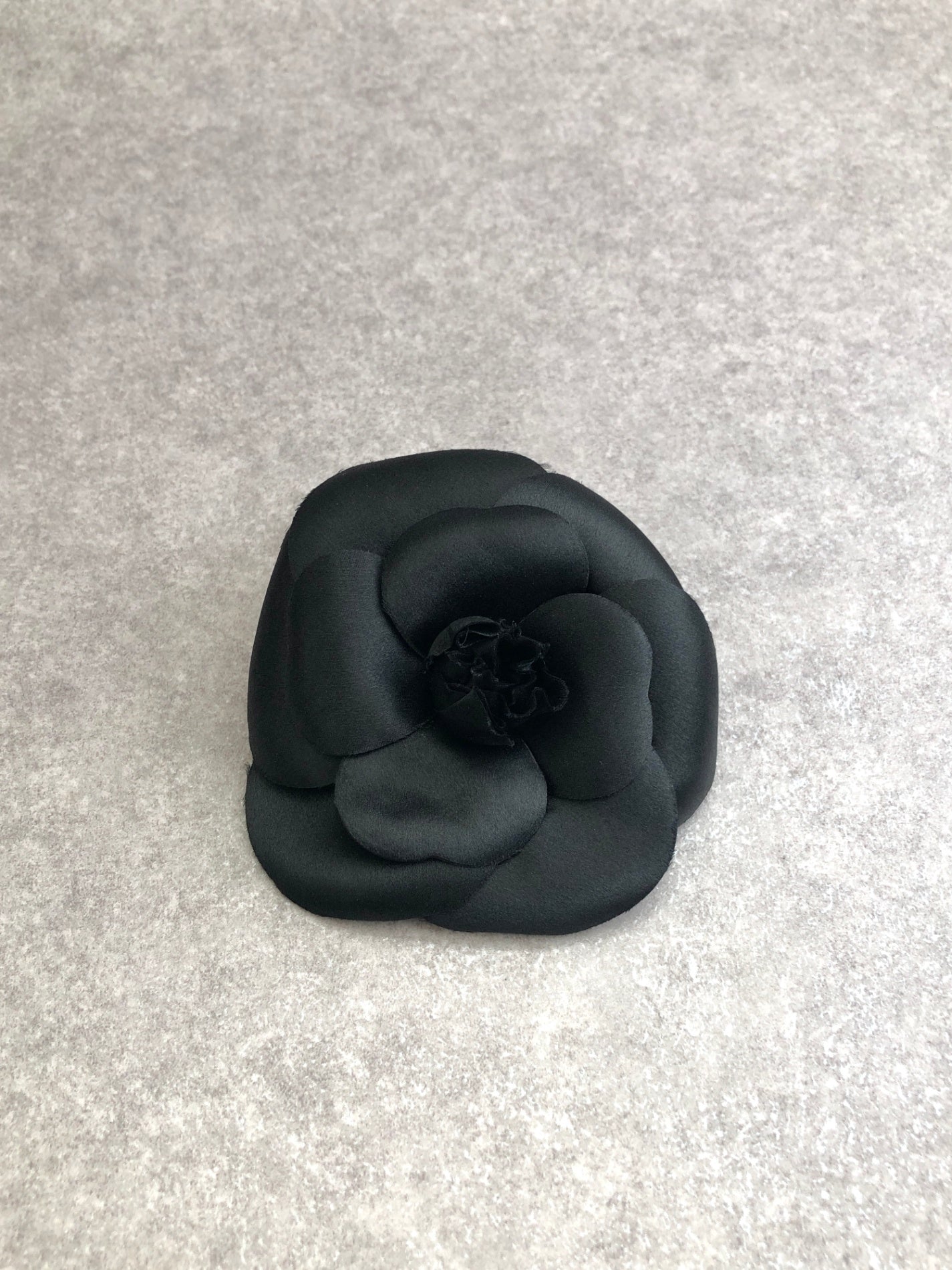CHANEL Camellia Brooch Black Vintage xseey7