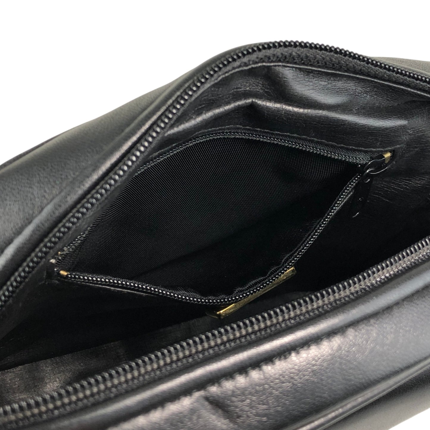 GIVENCHY Logo Chain Shoulder bag Black Vintage nrau2r