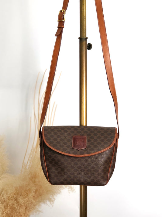 CELINE Macadam Blason Shoulder bag Brown Vintage ug57i6