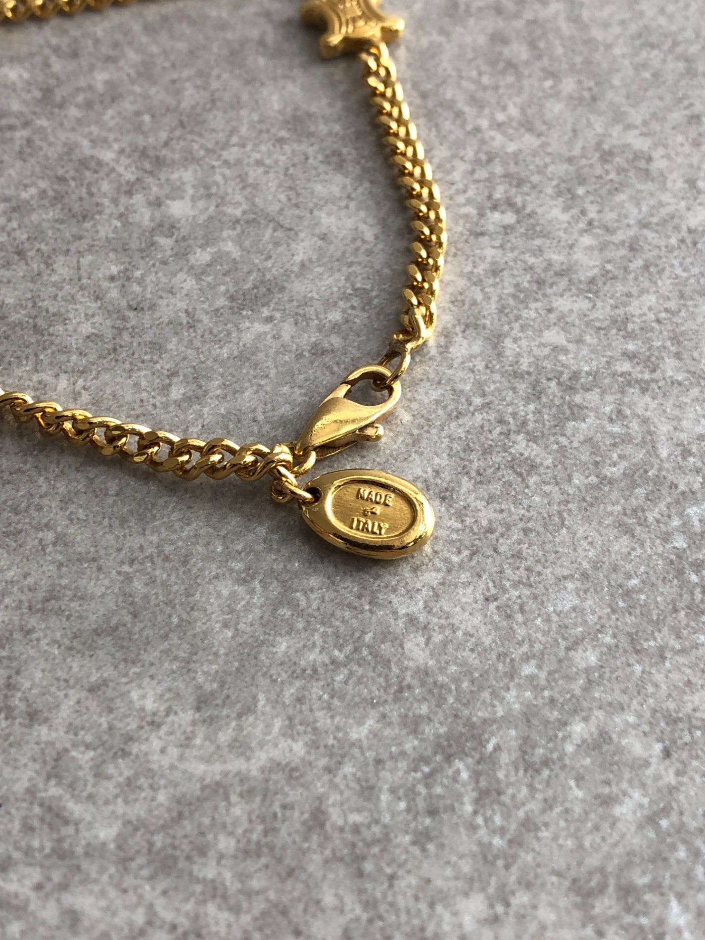 CELINE Blason  Bracelet Gold eapgtk
