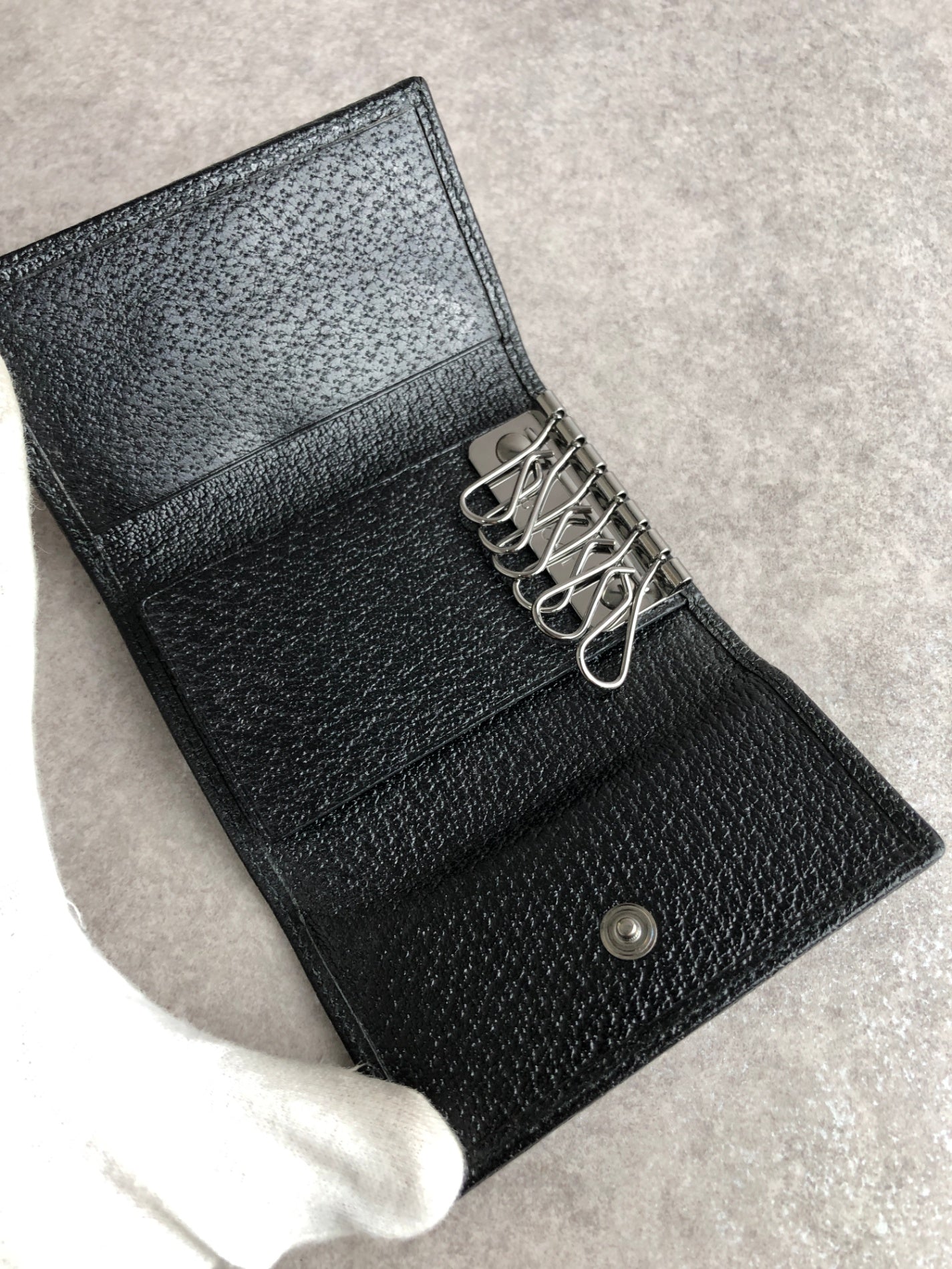 GUCCI GG Canvas Key Case Black 04564R F40IR 1000 Vintage ureigf