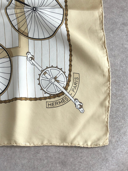 HERMES SILK Scarf BeigeLES BECANES Vintage uk5cne