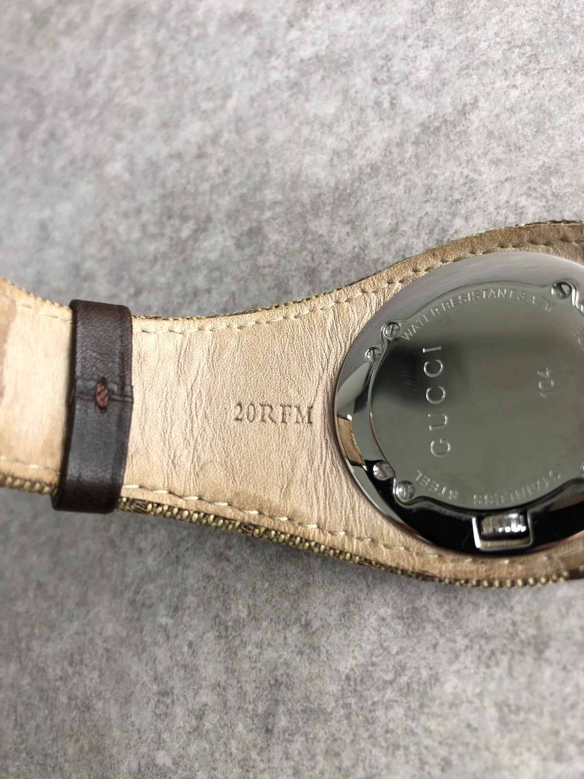 GUCCI GG Canvas Logo Quartz Watch Brown Vintage nehfxw