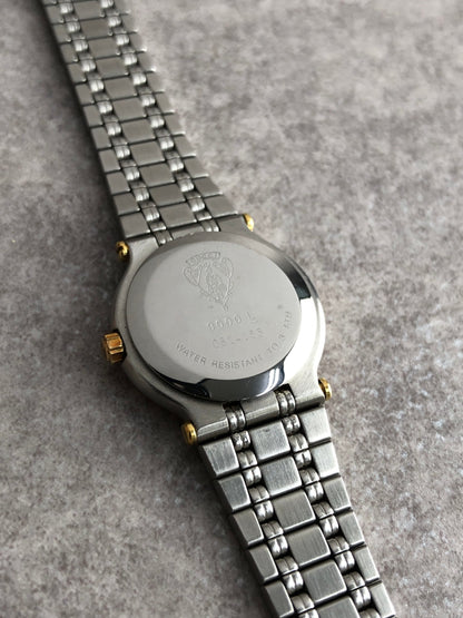 GUCCI Logo Quartz Watch Gold×Silver 9000L Vintage hsae4p