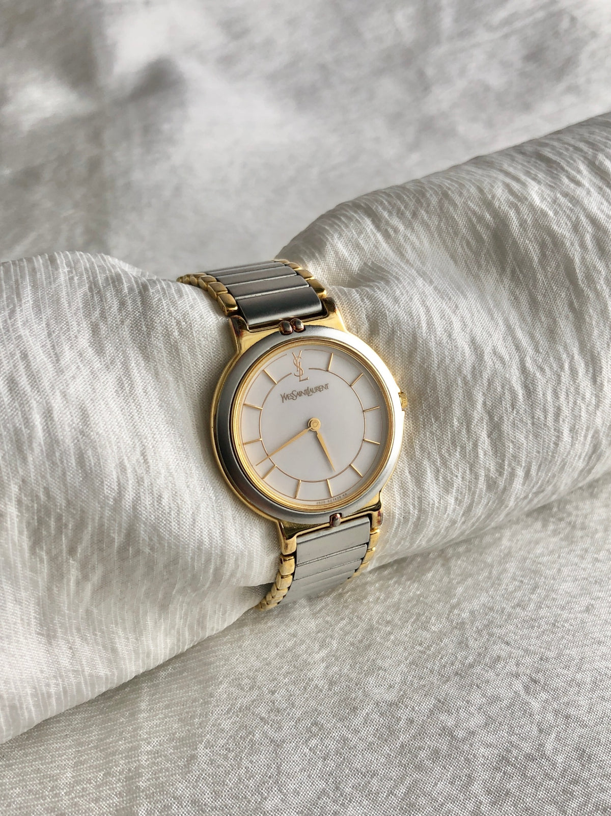 Yves Saint Laurent YSL Logo Quartz Watch Silver×Gold 2823-268440 Yo Vintage zdikrb