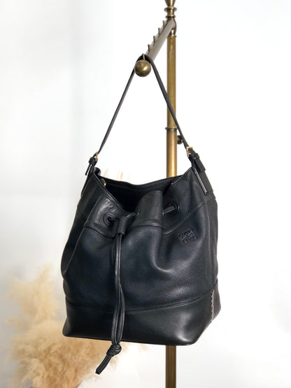 LOEWE Anagram Drawstring Shoulder bag Black Vintage kwnn6u
