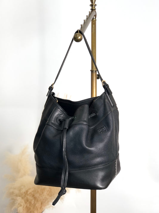 LOEWE Anagram Drawstring Shoulder bag Black Vintage kwnn6u