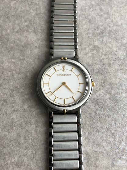 Yves Saint Laurent YSL Logo Quartz Watch Silver×Gold 4820-E62275Y Vintage 4ck8hy