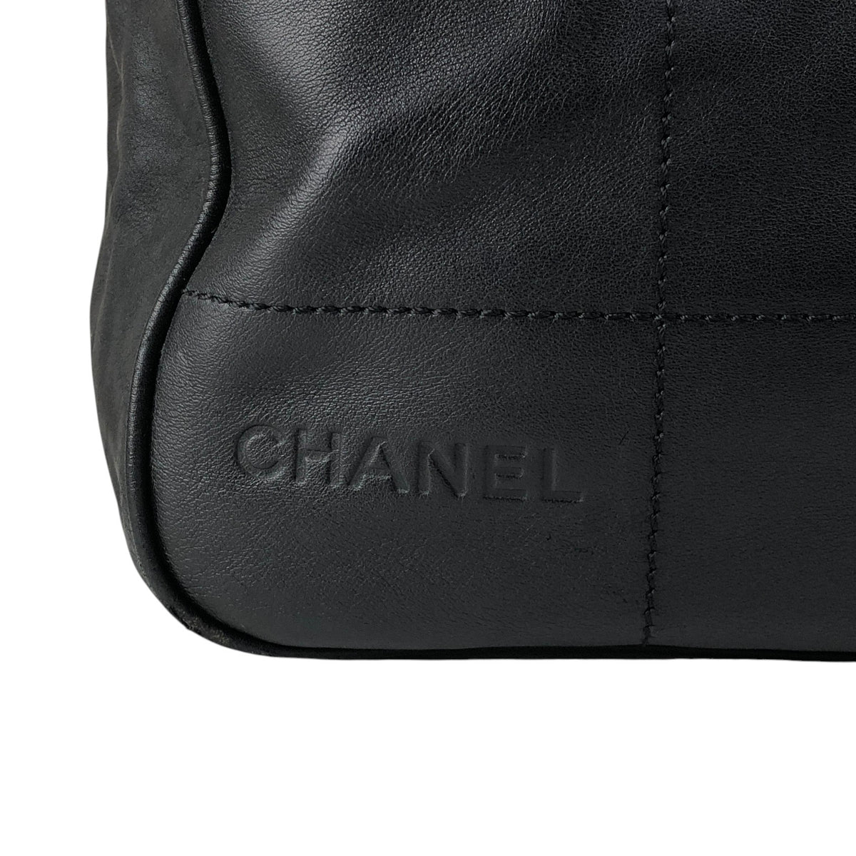 CHANEL Chocolate Bar Handbag Boston bag Black Vintage 6gabx8