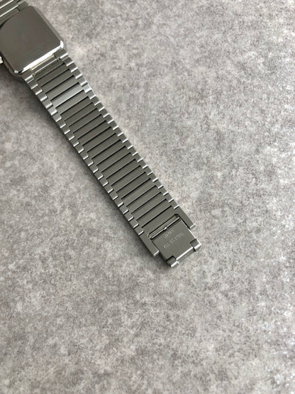 Yves Saint Laurent YSL Logo Watch Silver 4-108019TA Vintage pg8xvz