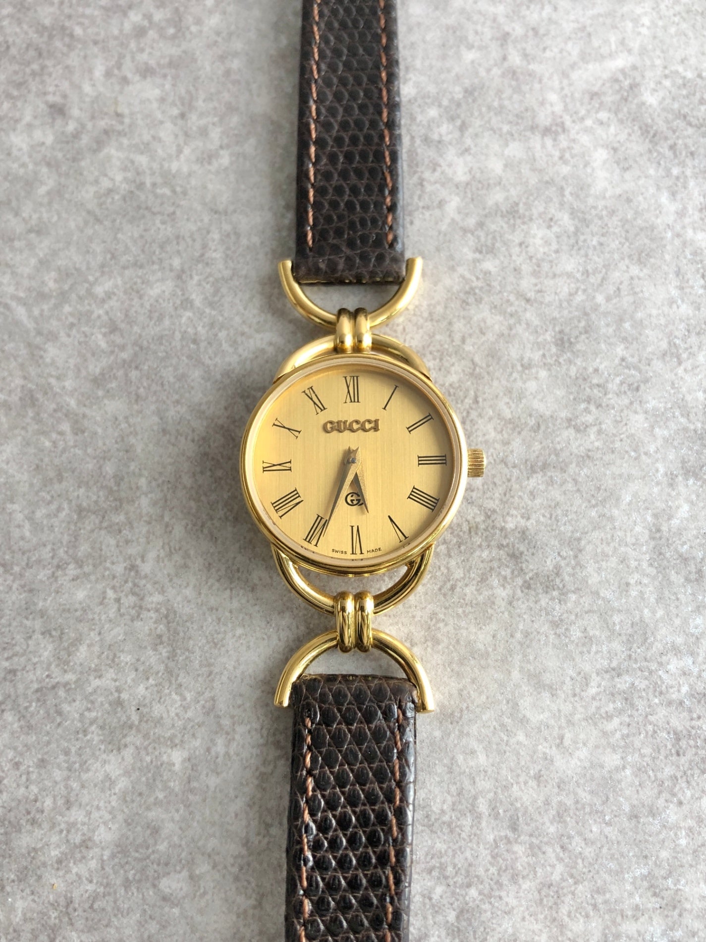 GUCCI Logo Quartz Watch Gold 6000L Vintage c25zxe