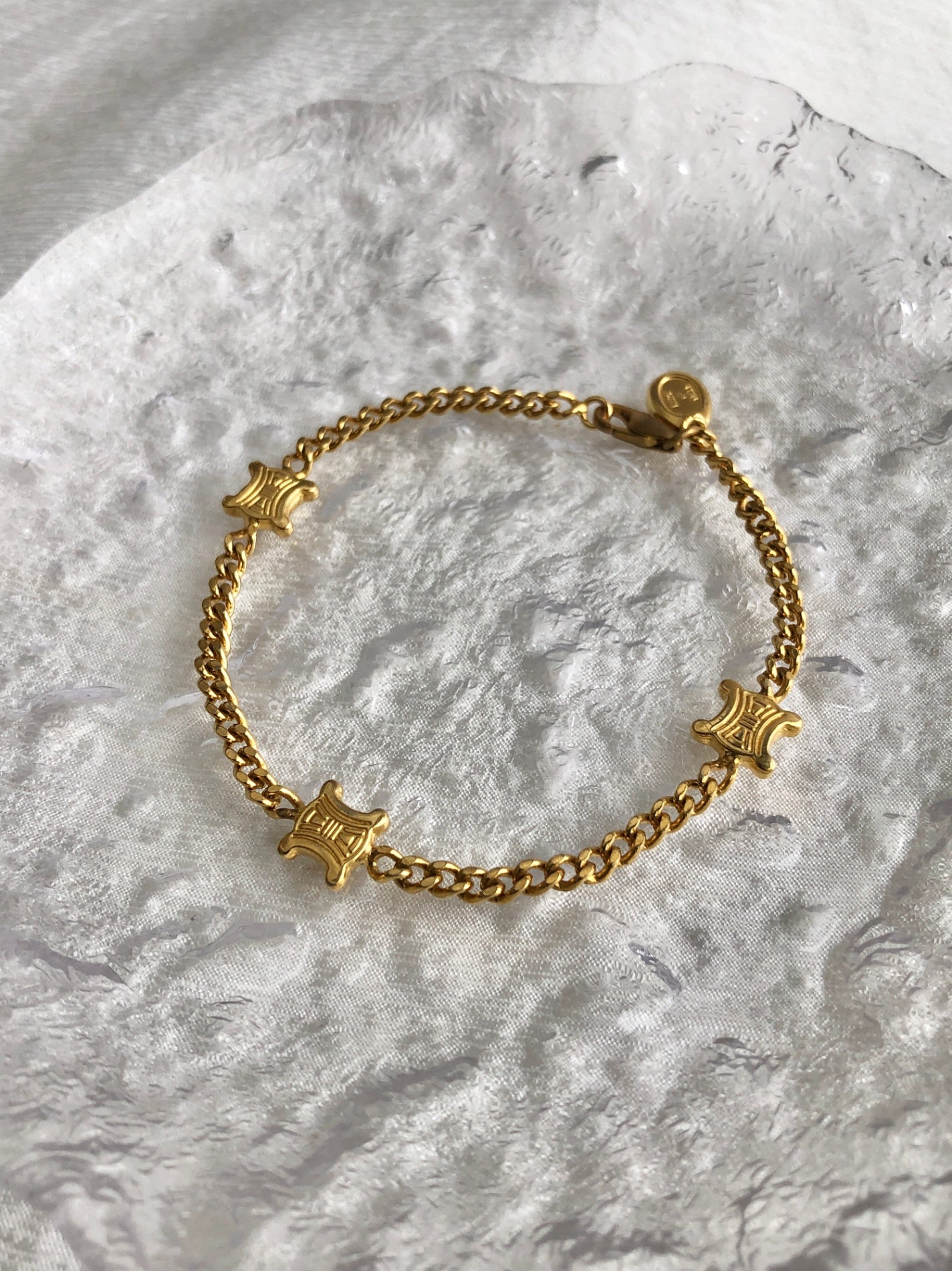 CELINE Blason Bracelet Gold Vintage kwc3bb