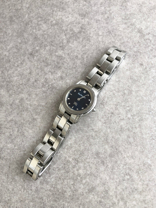 BURBERRY Logo Watch Silver 5421-H11411 Vintage 38ehpt