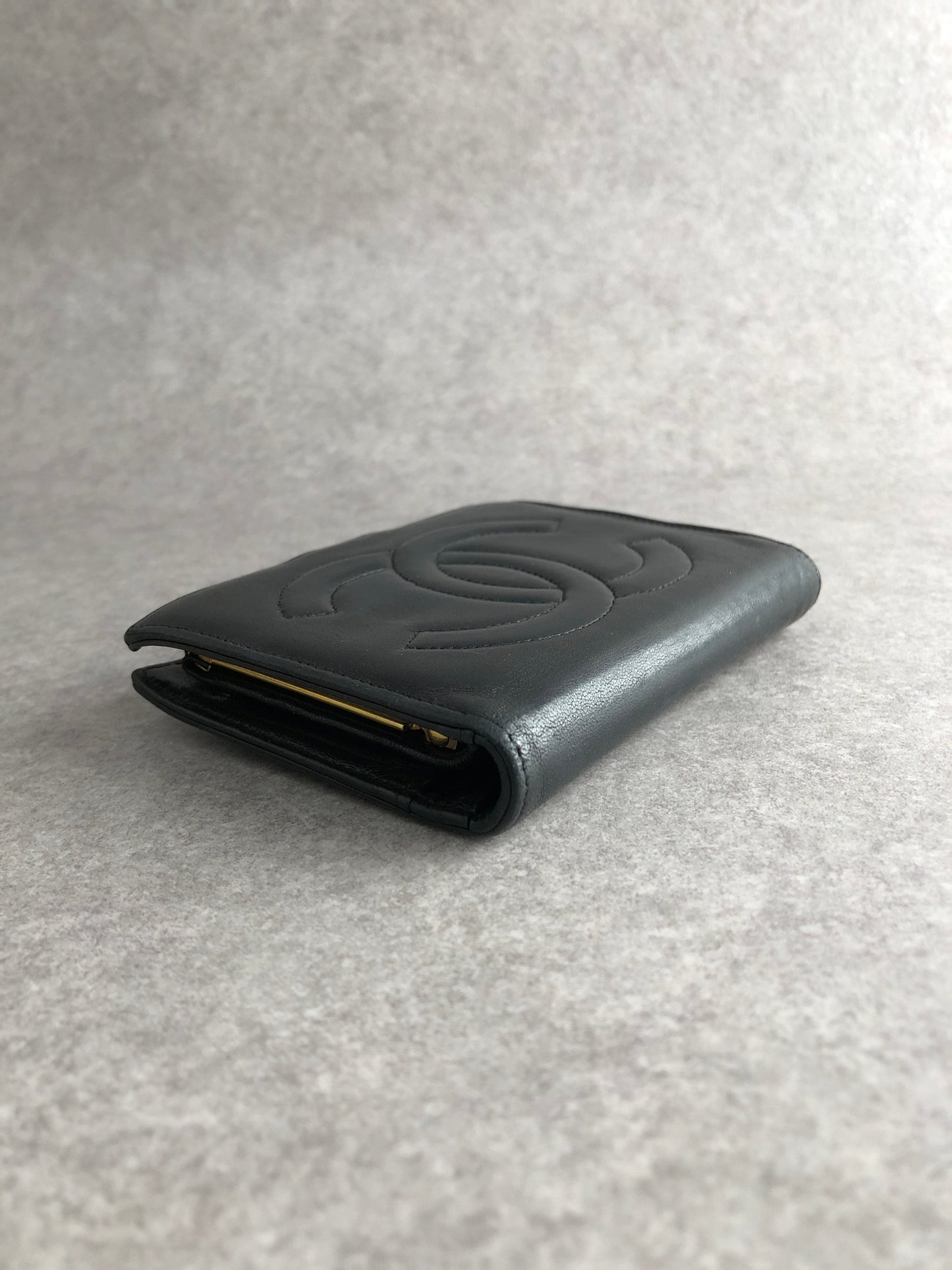 CHANEL Coco Mark Folded Wallet Black Vintage kjg3jv
