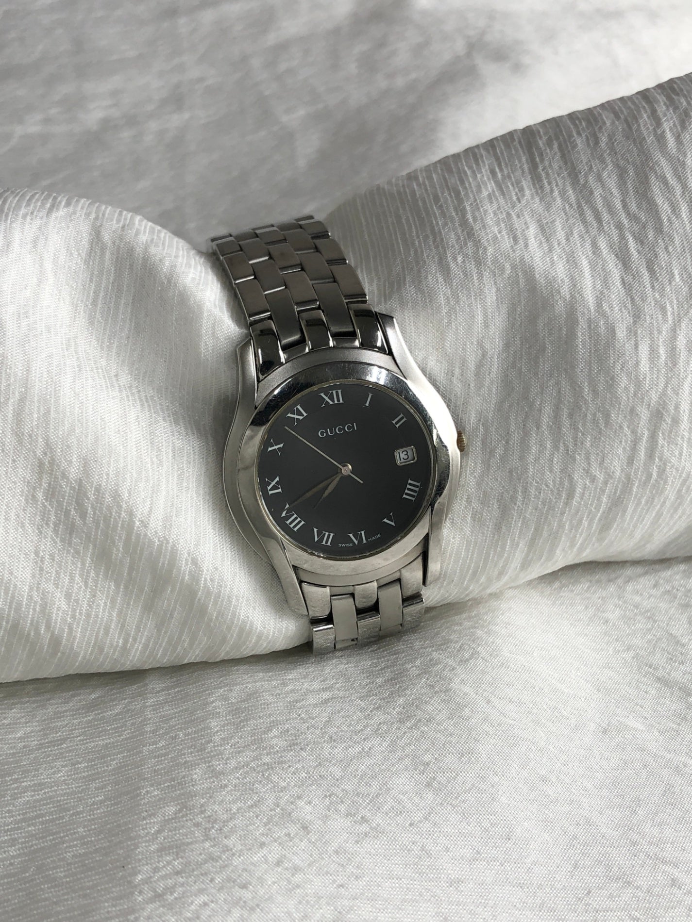 GUCCI Logo Quartz Watch Silver×Black 5500M Vintage cuwdx2