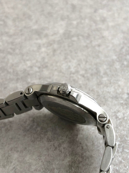 GUCCI Logo Watch Silver×Black 9040L Vintage fdpzxa