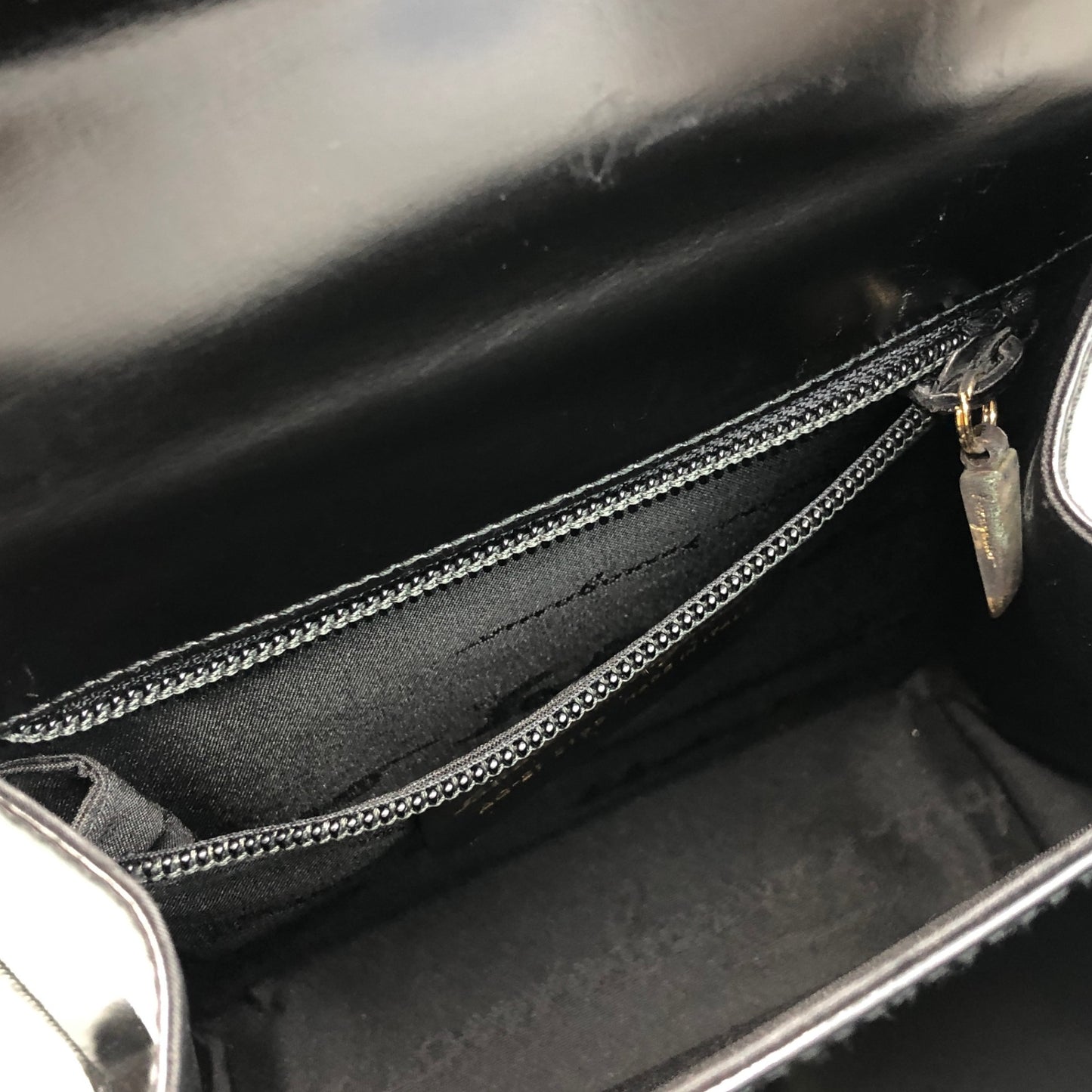 Salvatore Ferragamo Gancini Two-way Handbag Shoulder bag Black Vintage vbbuay