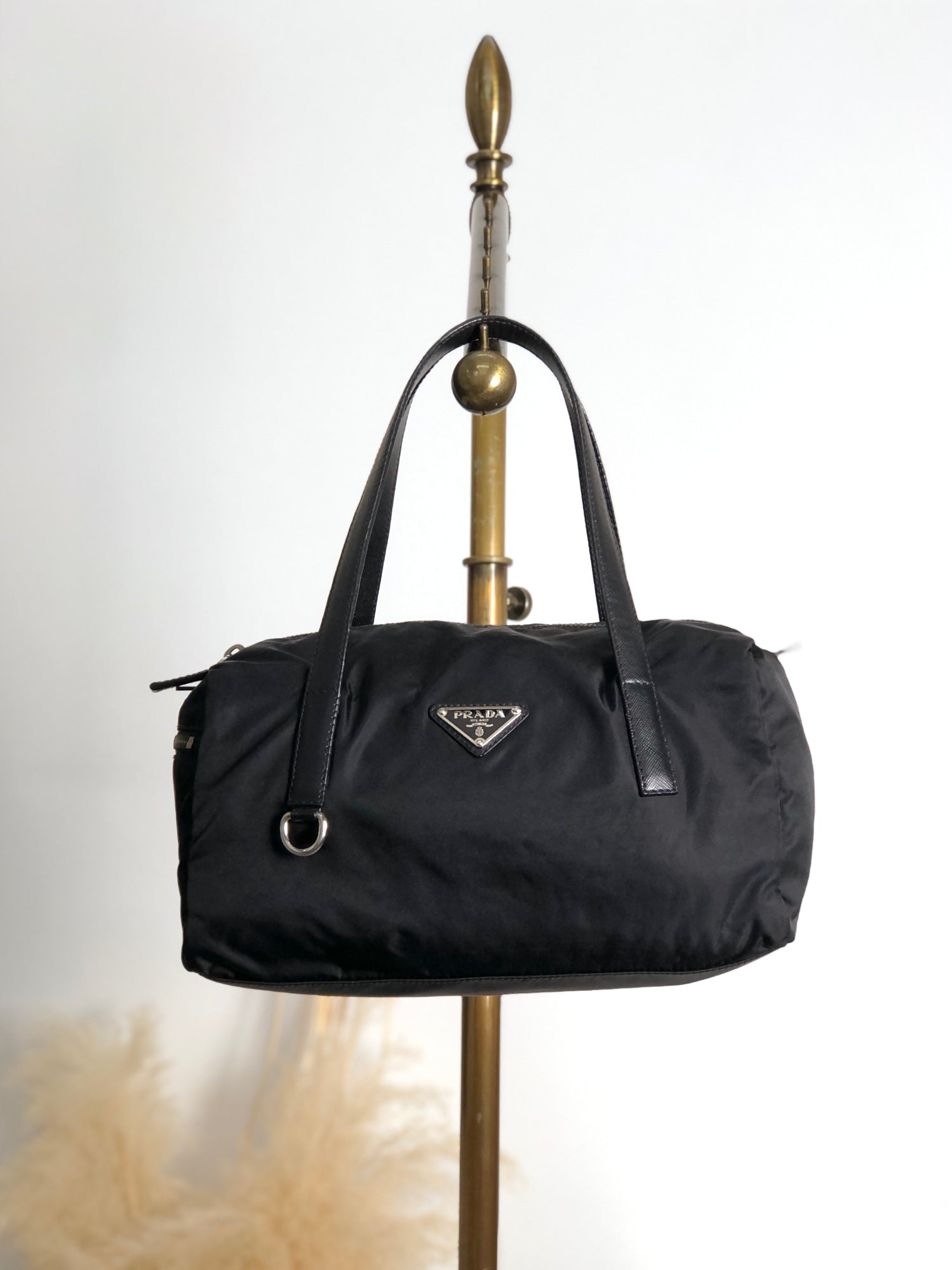 希少　prada プラダ　vintage leather hand bag Prada Vintage Black Nylon Leather Shoulder Bag with Plastic