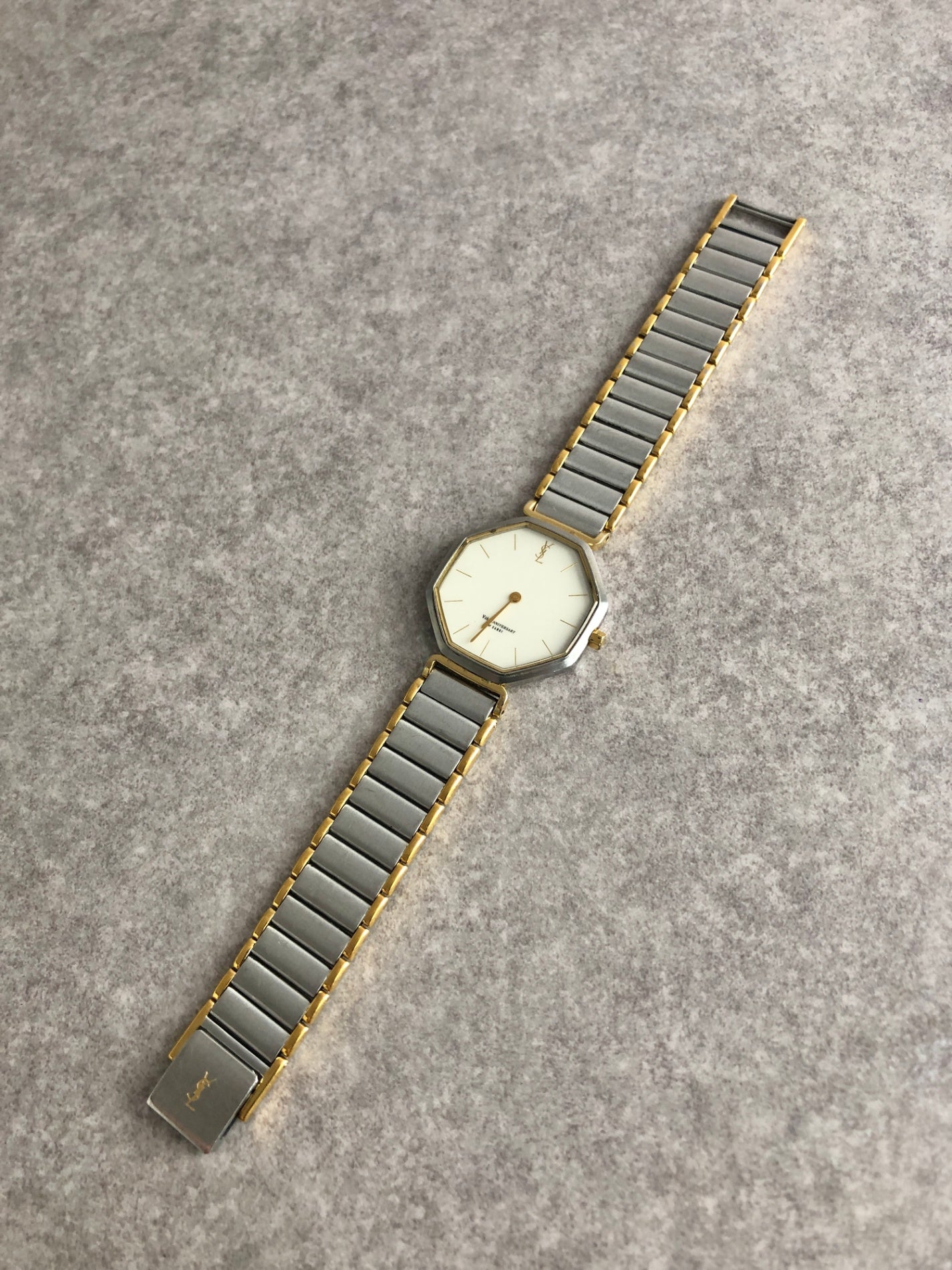 Yves Saint Laurent YSL Logo Quartz Watch Silver 2720-272269 Vintage ac8wwe