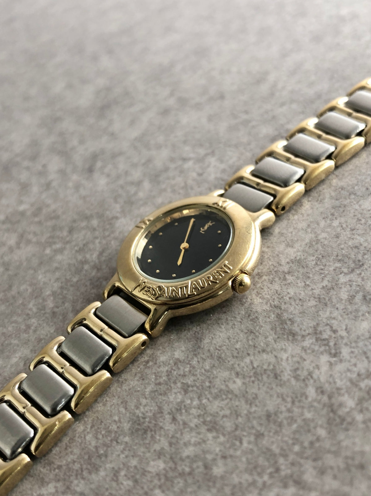 Yves Saint Laurent YSL Logo Quartz Watch Silver×Gold 2200-229789Y Vintage sngzzf