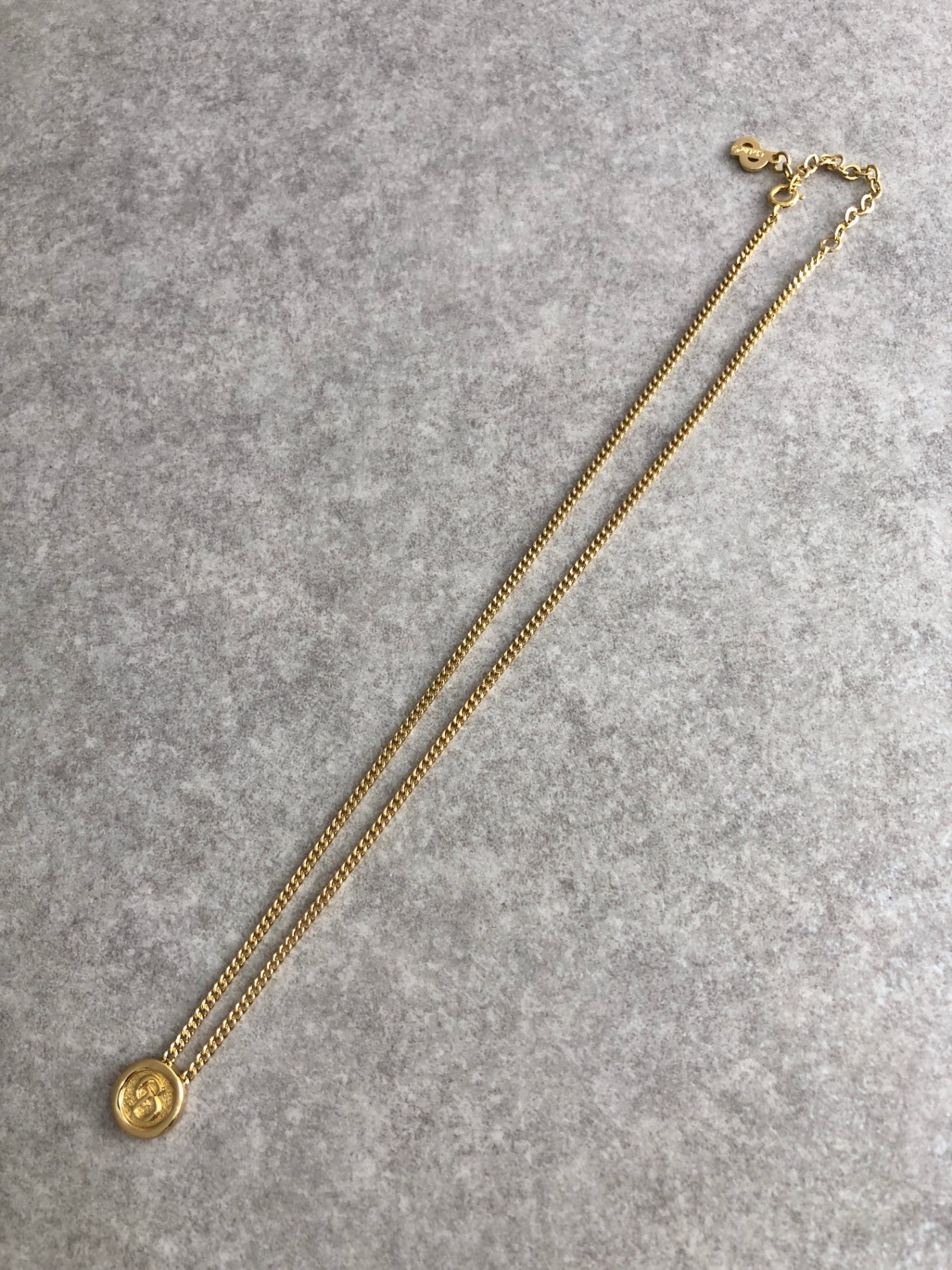 Christian Dior CD Logo Necklace Gold Vintage 2ie265
