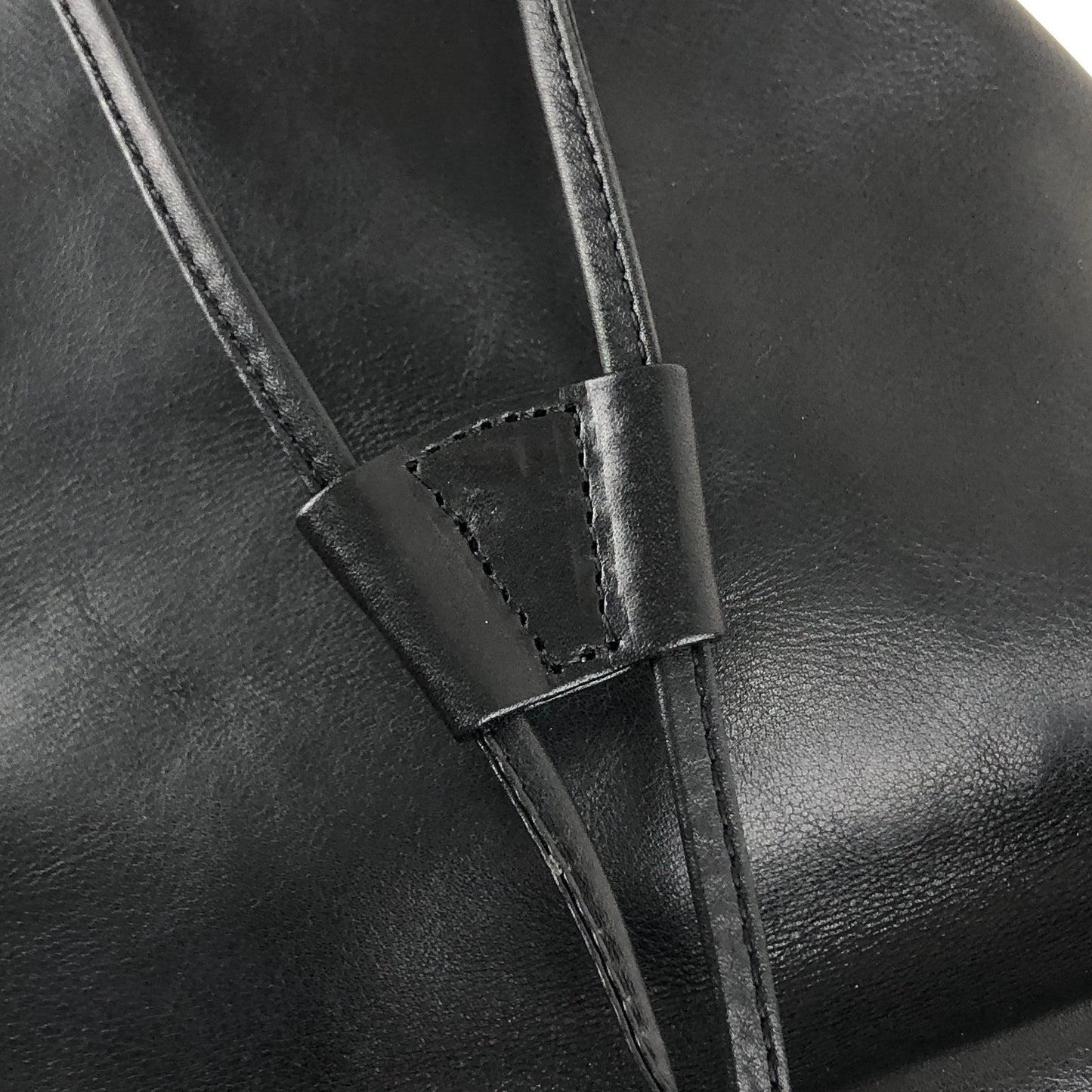 Christian Dior Logo Charm Backpack Black Vintage i8y5w2