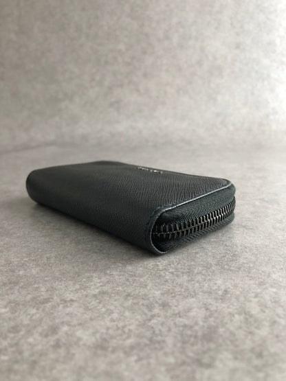 PRADA Logo Embossed Key Case Black Vintage f2x3fr