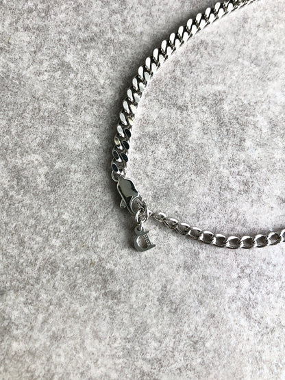 Christian Dior CD 標誌緞帶圖案項鍊銀色復古 37tj2k