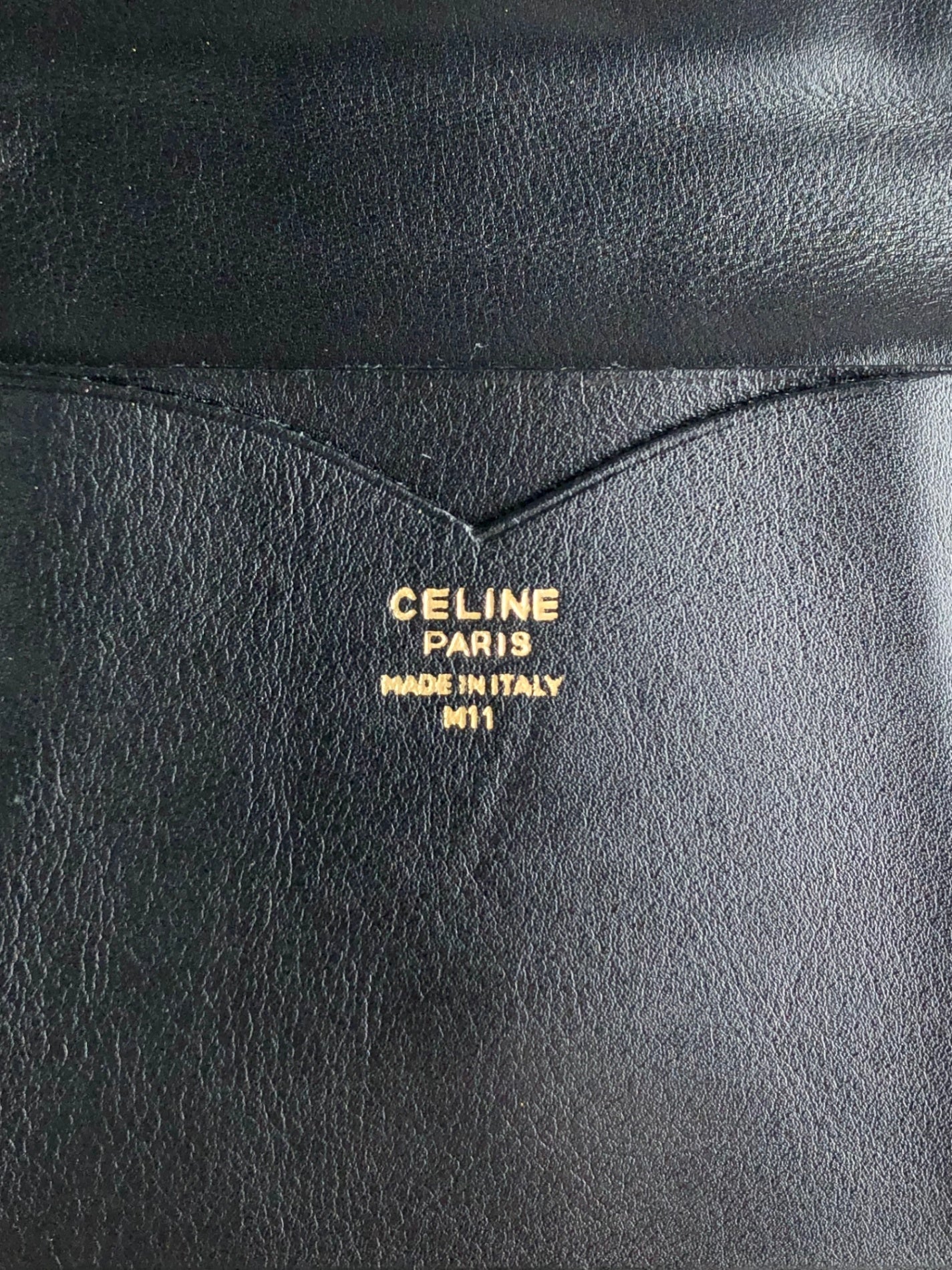 CELINE Blason 金屬扣折疊錢包 黑色復古 pprgic