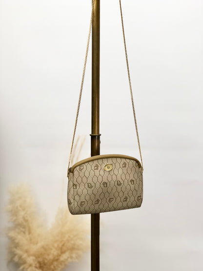 Christian Dior Honeycomb Logo Chain Shoulder bag Beige Vintage z74c8c