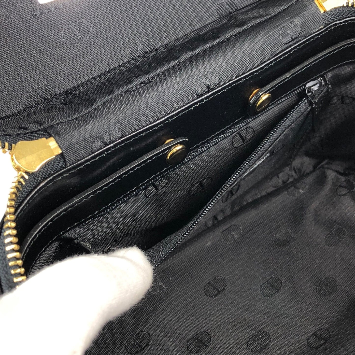 VALENTINO GARAVANI Logo Charm Two-way Handbag Shoulder bag Black Vintage 58zrvp